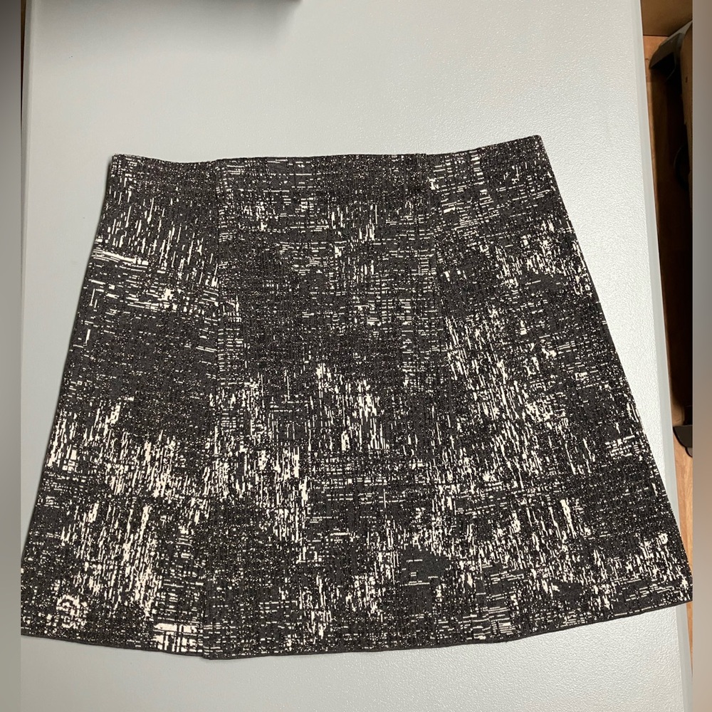 NIC+ZOE Textured Black and White Mini Skirt